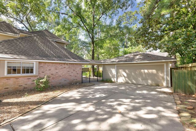 13711 Crickett Hollow Drive, Houston, TX 77069