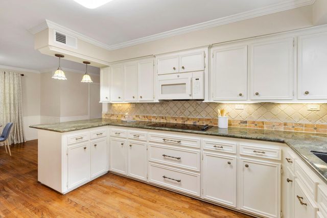 13711 Crickett Hollow Drive, Houston, TX 77069
