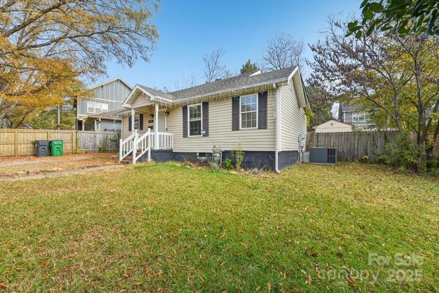 162 N Smallwood Place, Charlotte, NC 28216