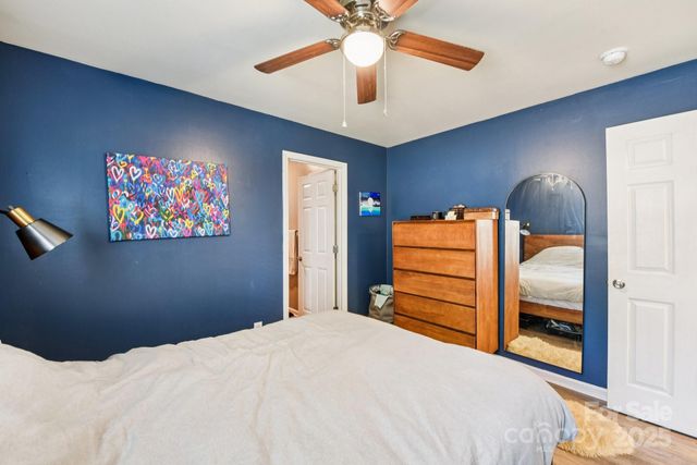 162 N Smallwood Place, Charlotte, NC 28216