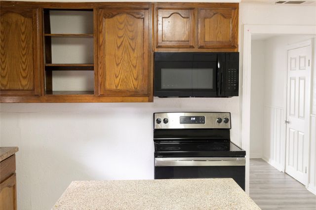 936 E Cantey Street, Fort Worth, TX 76104