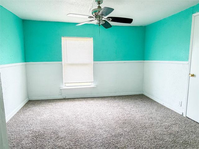 936 E Cantey Street, Fort Worth, TX 76104