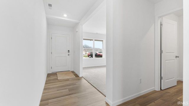 7802 Aniline Trail, Fort Wayne, IN 46835