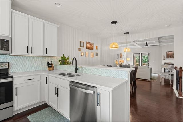 4370 Morning View, Stone Mountain, GA 30083