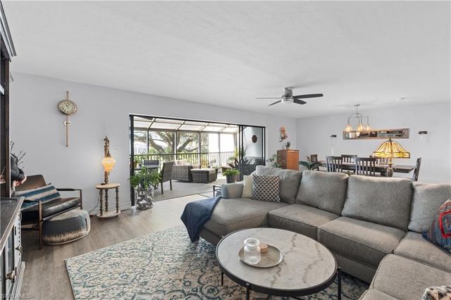 16490 Timberlakes DR # 203, Fort Myers, FL 33908