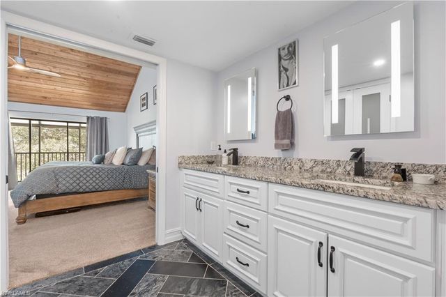 16490 Timberlakes DR # 203, Fort Myers, FL 33908