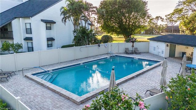 16490 Timberlakes DR # 203, Fort Myers, FL 33908