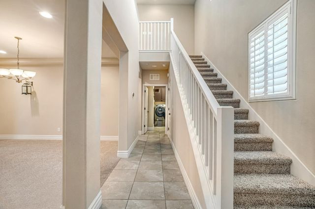 1345 N Kaweah Avenue, Clovis, CA 93619