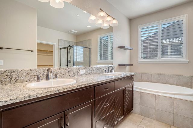 1345 N Kaweah Avenue, Clovis, CA 93619