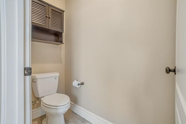 1345 N Kaweah Avenue, Clovis, CA 93619