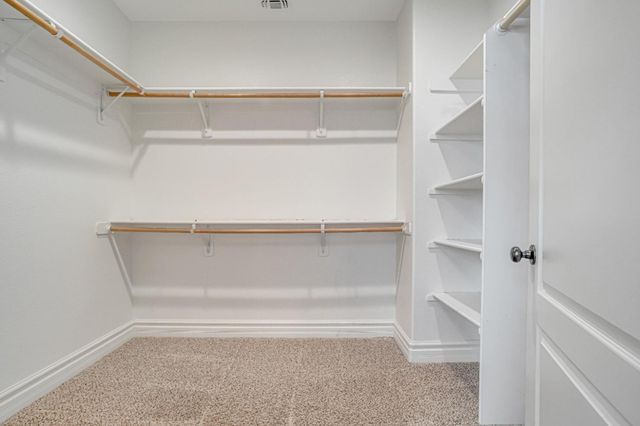 1345 N Kaweah Avenue, Clovis, CA 93619