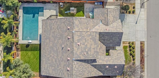 1345 N Kaweah Avenue, Clovis, CA 93619