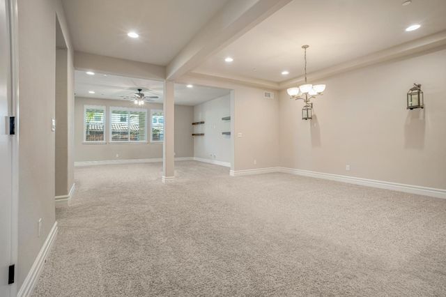 1345 N Kaweah Avenue, Clovis, CA 93619