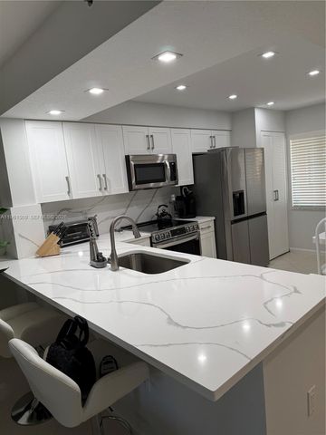 12540 Majesty Cir 303, Boynton Beach, FL 33437