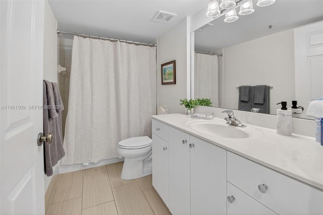 12540 Majesty Cir 303, Boynton Beach, FL 33437