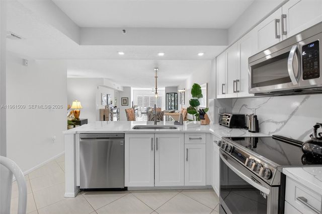 12540 Majesty Cir 303, Boynton Beach, FL 33437