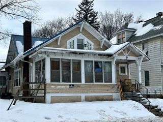 2324 EAST Avenue, Erie, PA 16503