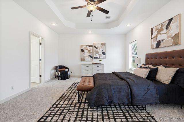 2413 W 109th Street S, Jenks, OK 74037