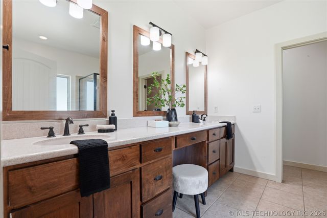 2413 W 109th Street S, Jenks, OK 74037