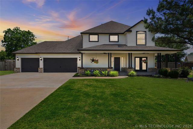 2413 W 109th Street S, Jenks, OK 74037