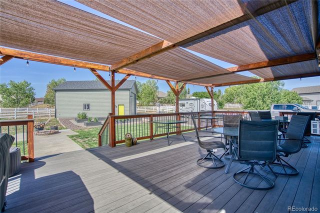 16515 Umpire Court, Hudson, CO 80642