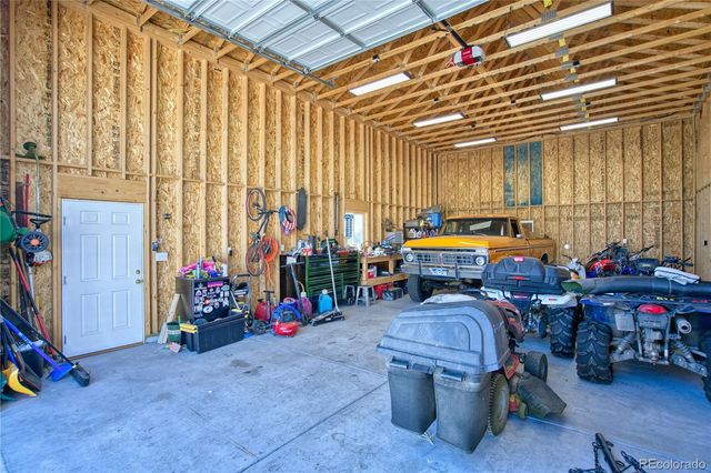 16515 Umpire Court, Hudson, CO 80642
