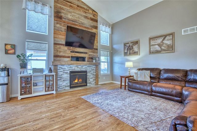 16515 Umpire Court, Hudson, CO 80642