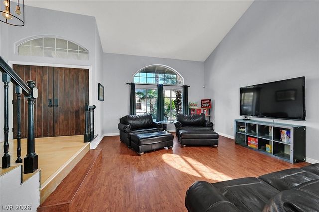 8209 Tivoli Cove Drive, Las Vegas, NV 89128