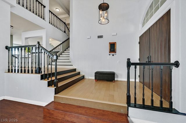 8209 Tivoli Cove Drive, Las Vegas, NV 89128