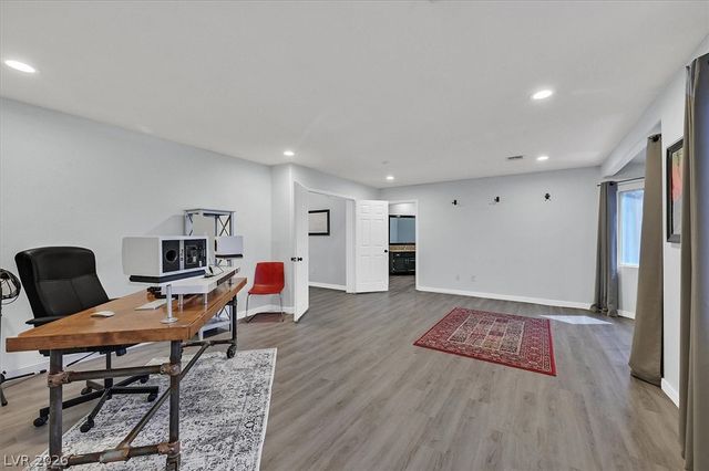 8209 Tivoli Cove Drive, Las Vegas, NV 89128