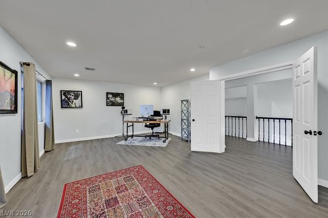 8209 Tivoli Cove Drive, Las Vegas, NV 89128