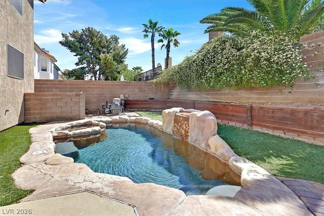 8209 Tivoli Cove Drive, Las Vegas, NV 89128