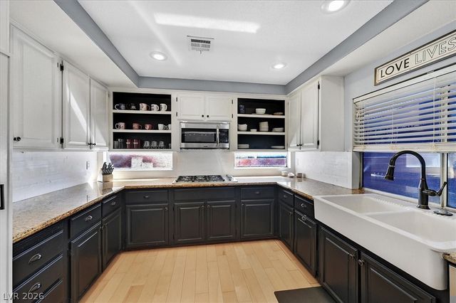 8209 Tivoli Cove Drive, Las Vegas, NV 89128