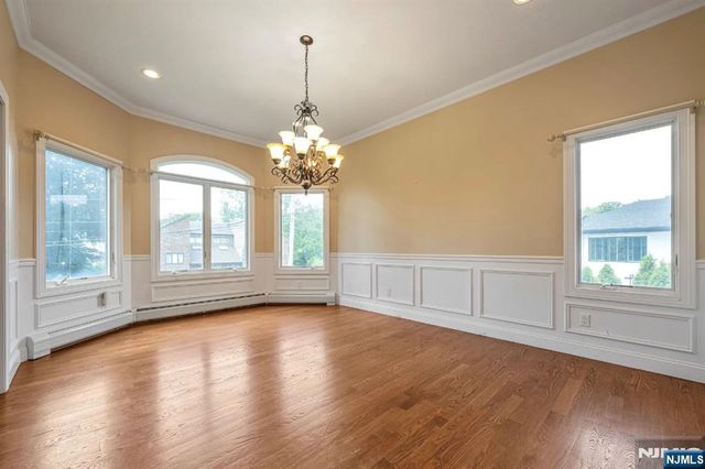 18 Berkshire Place, Englewood Cliffs, NJ 07632