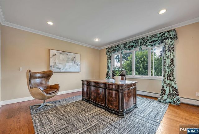18 Berkshire Place, Englewood Cliffs, NJ 07632