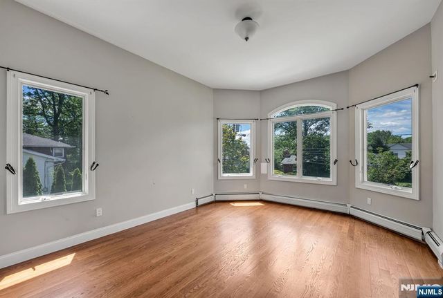 18 Berkshire Place, Englewood Cliffs, NJ 07632