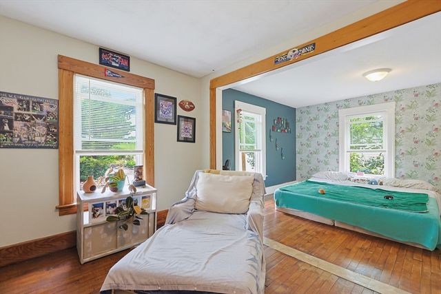 36 Laurier St, Worcester, MA 01603