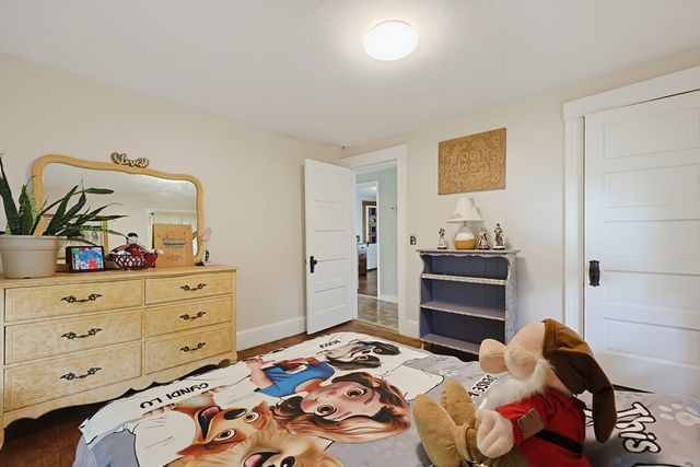 36 Laurier St, Worcester, MA 01603