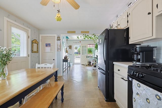 36 Laurier St, Worcester, MA 01603