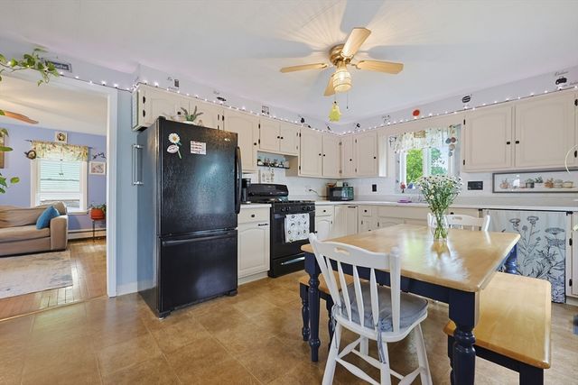 36 Laurier St, Worcester, MA 01603