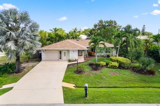 1107 SE Cambridge Drive, Port St Lucie, FL 34952