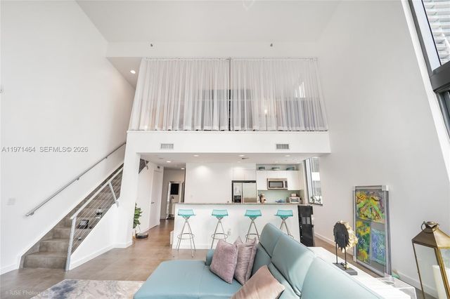 1060 Brickell Ave 1003, Miami, FL 33131