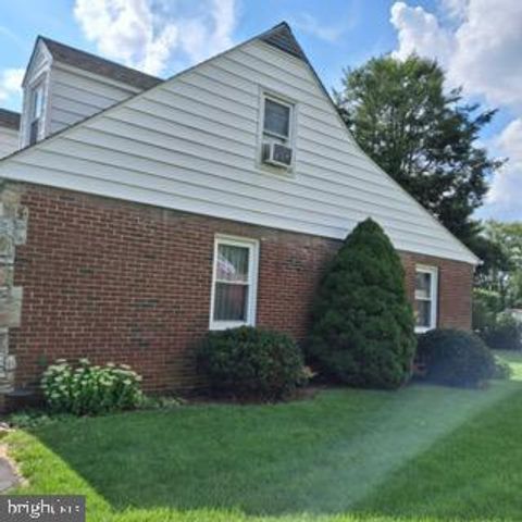 1615 BUTTERCUP RD, Lancaster, PA 17602
