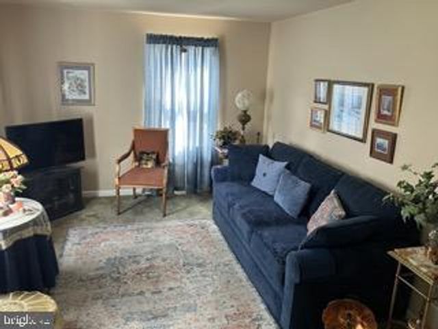 1615 BUTTERCUP RD, Lancaster, PA 17602