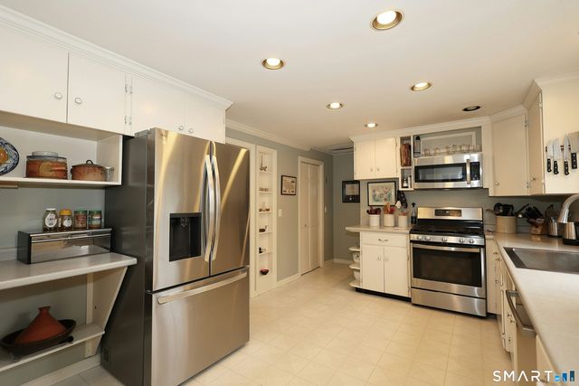 172 Gallows Hill Road, Redding, CT 06896