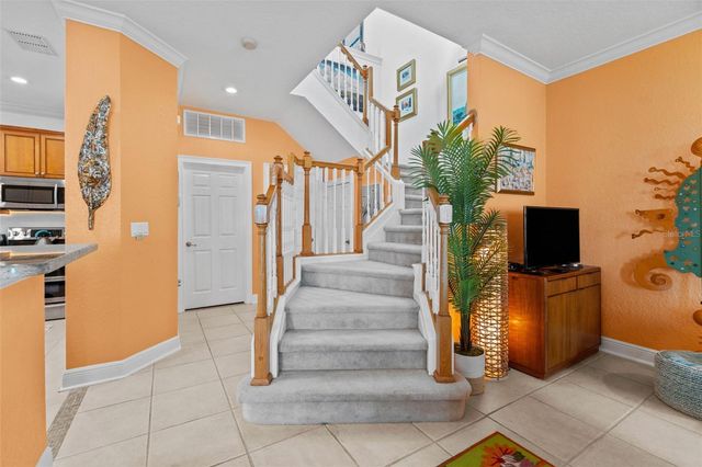 144 BANYAN BAY DRIVE, St Petersburg, FL 33705