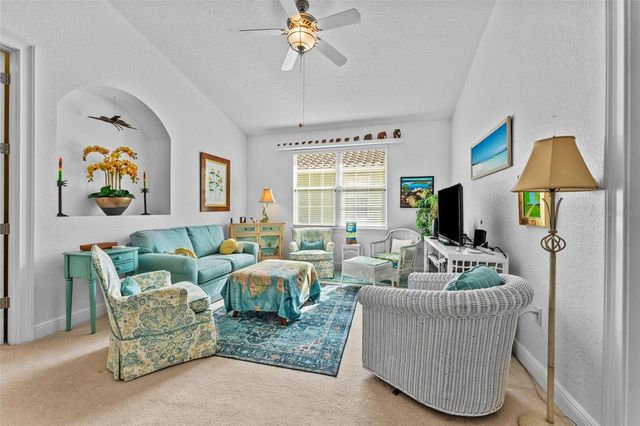 144 BANYAN BAY DRIVE, St Petersburg, FL 33705