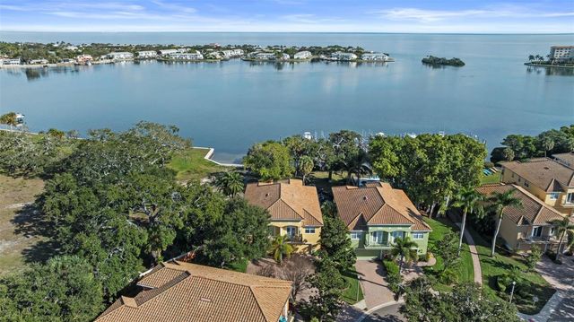 144 BANYAN BAY DRIVE, St Petersburg, FL 33705