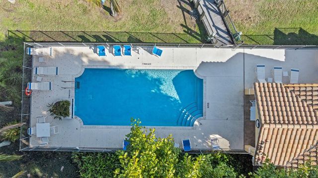 144 BANYAN BAY DRIVE, St Petersburg, FL 33705