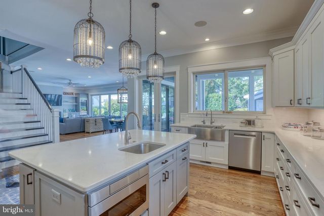 121 LAUREL ST, Rehoboth Beach, DE 19971